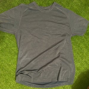 MENS LULULEMON “TIME TO GET DIRTY” WORKOUT TEE